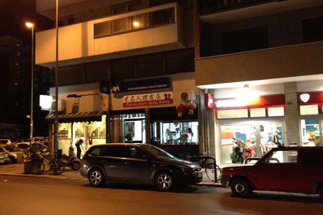 In citt� il primo coiffeur cinese. I colleghi baresi: �La qualit� si paga�